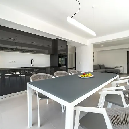 Vivian Heated Private Swimming Pool & Jacuzzi * Georgioupoli